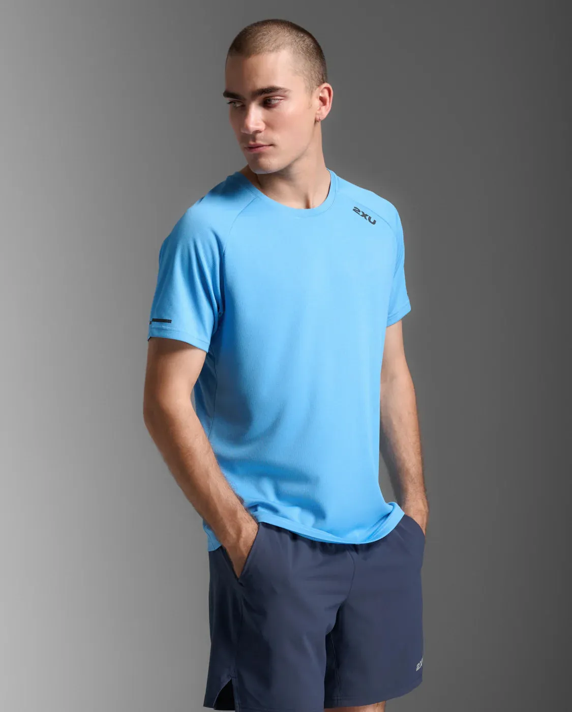 2XU Aero Tee-Azure/Black Reflective sold by Sportsmans Warehouse product image thumbnail 5