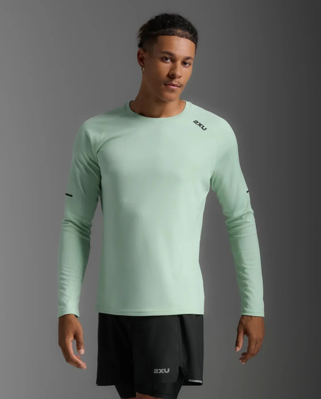 2XU Aero Long Sleeve-Digital Mint/Black Reflective sold by Sportsmans Warehouse product image thumbnail 5