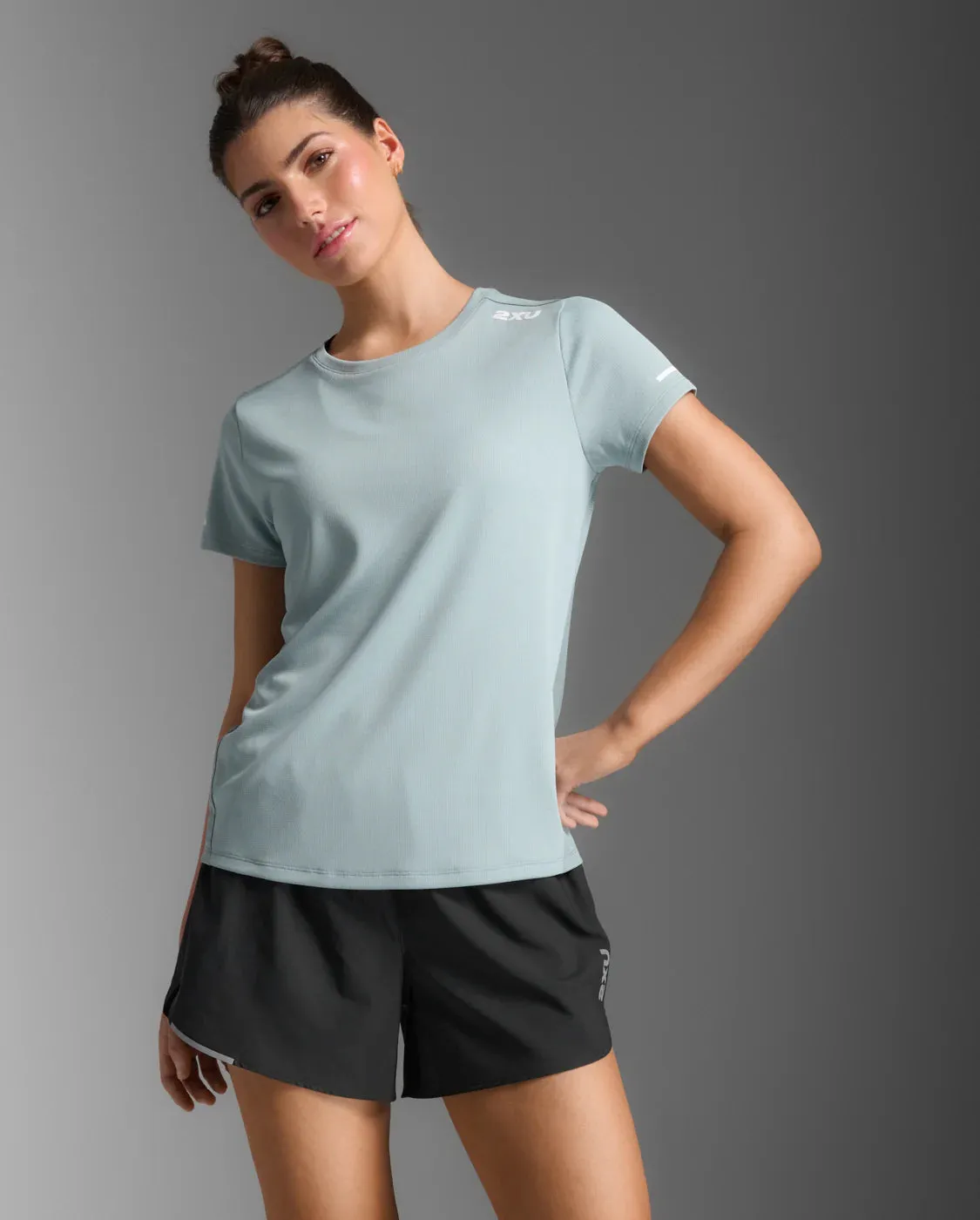 2XU Aero Tee-Smoke Blue/White Reflective sold by Sportsmans Warehouse product image thumbnail 2