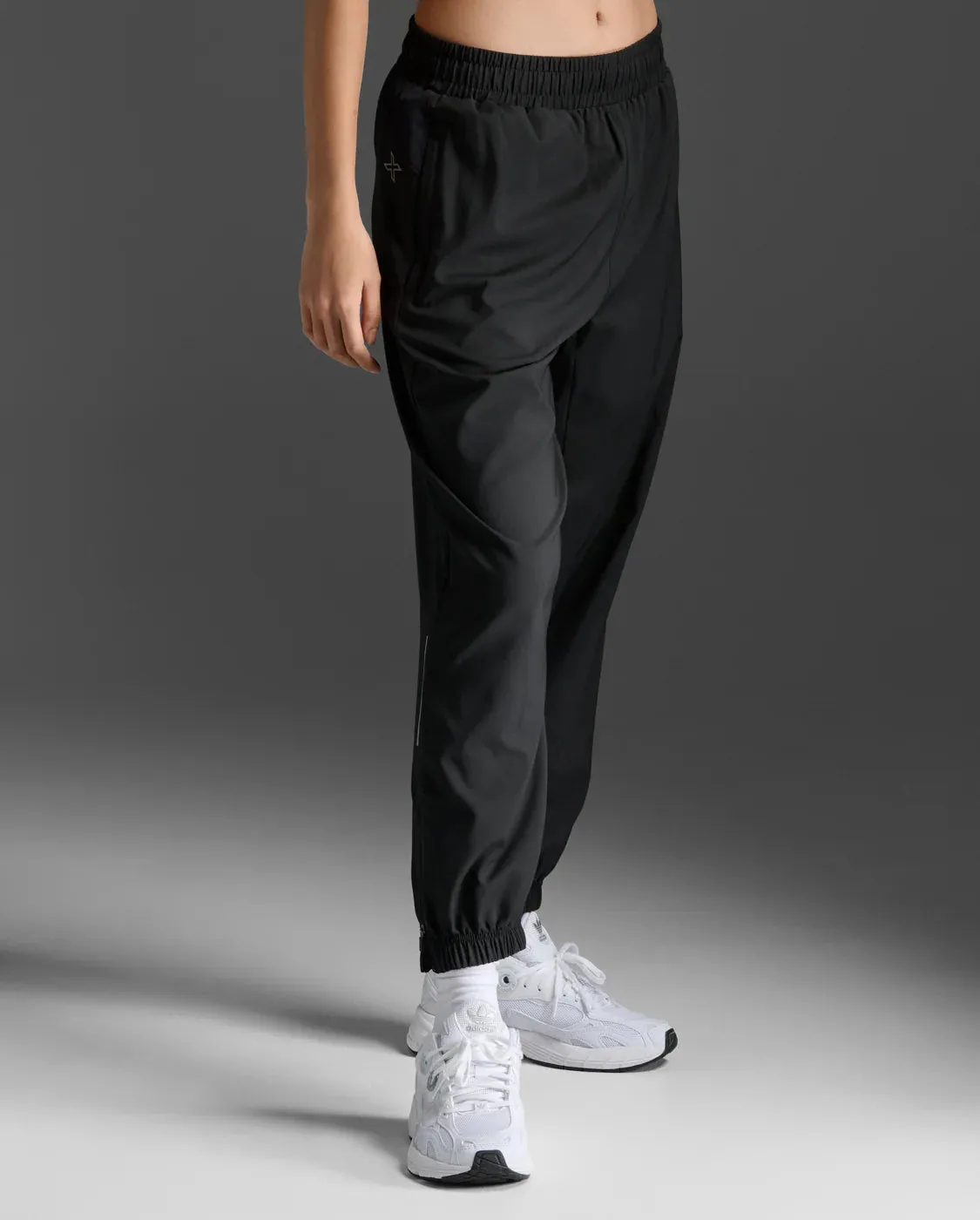 2XU Aero Woven Jogger Black/Silver Reflective sold by Sportsmans Warehouse product image thumbnail 4