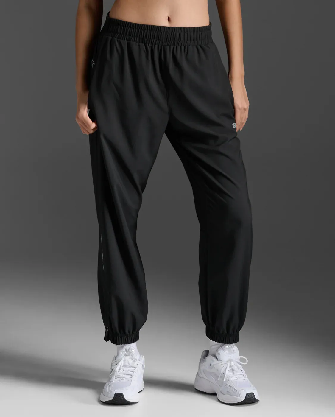 2XU Aero Woven Jogger Black/Silver Reflective sold by Sportsmans Warehouse