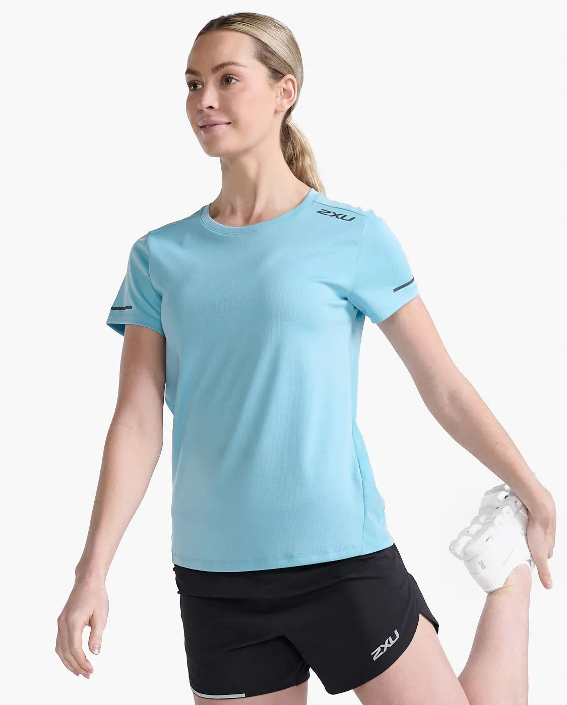 2XU Womens Aero Tee sold by Sportsmans Warehouse product image thumbnail 3