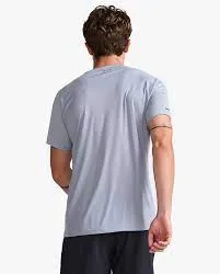2XU Mens Aero Tee sold by Sportsmans Warehouse product image thumbnail 3