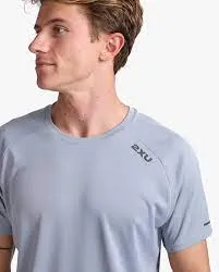 2XU Mens Aero Tee sold by Sportsmans Warehouse product image thumbnail 2