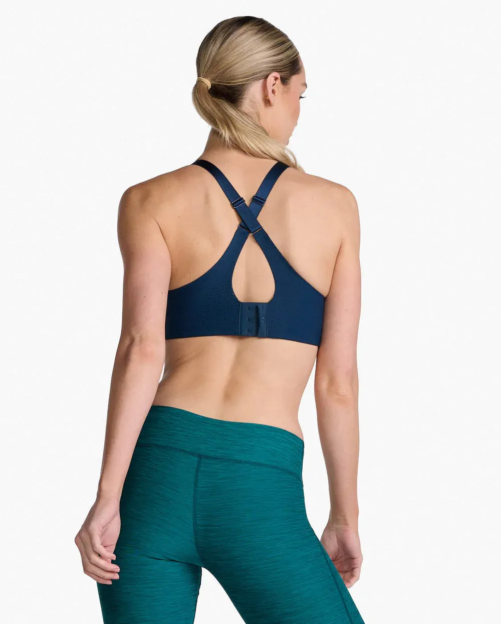 2XU Womens Aero Medium Impact Bra sold by Sportsmans Warehouse product image thumbnail 2
