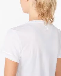 2XU Womens Aero Tee sold by Sportsmans Warehouse product image thumbnail 2