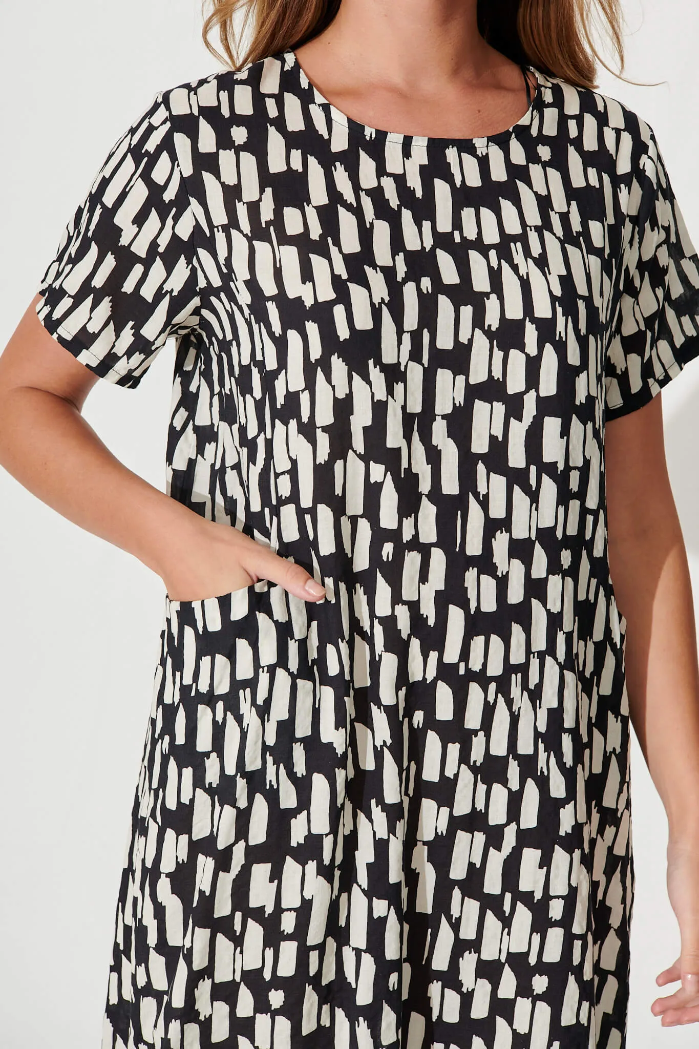 Pisa Wide Leg Pant In Black sold by St Frock product image thumbnail 2