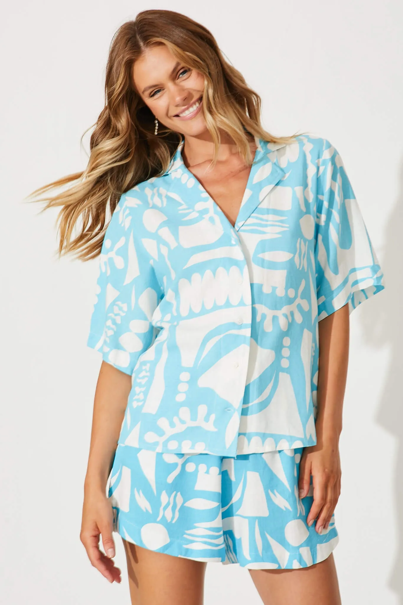 Florentio Shirt In Blue With White Print Linen Blend sold by St Frock