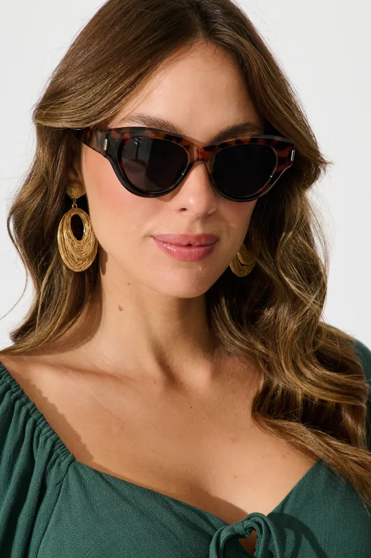 Blanc Round Frame Sunglasses in Dark Tort sold by St Frock