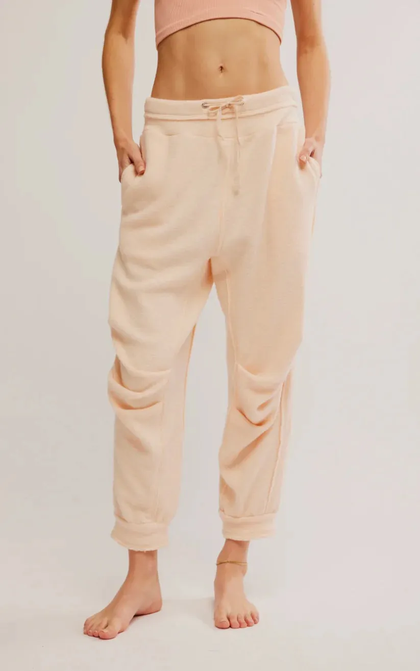 Free People Day Off Fleece Joggers - TENDER PEACH sold by Sun Diego Boardshops
