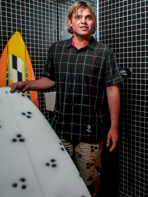 Volcom SCHROFF X PLAID SHORT SLEEVE SHIRT - BLACK made by Sun Diego Boardshops