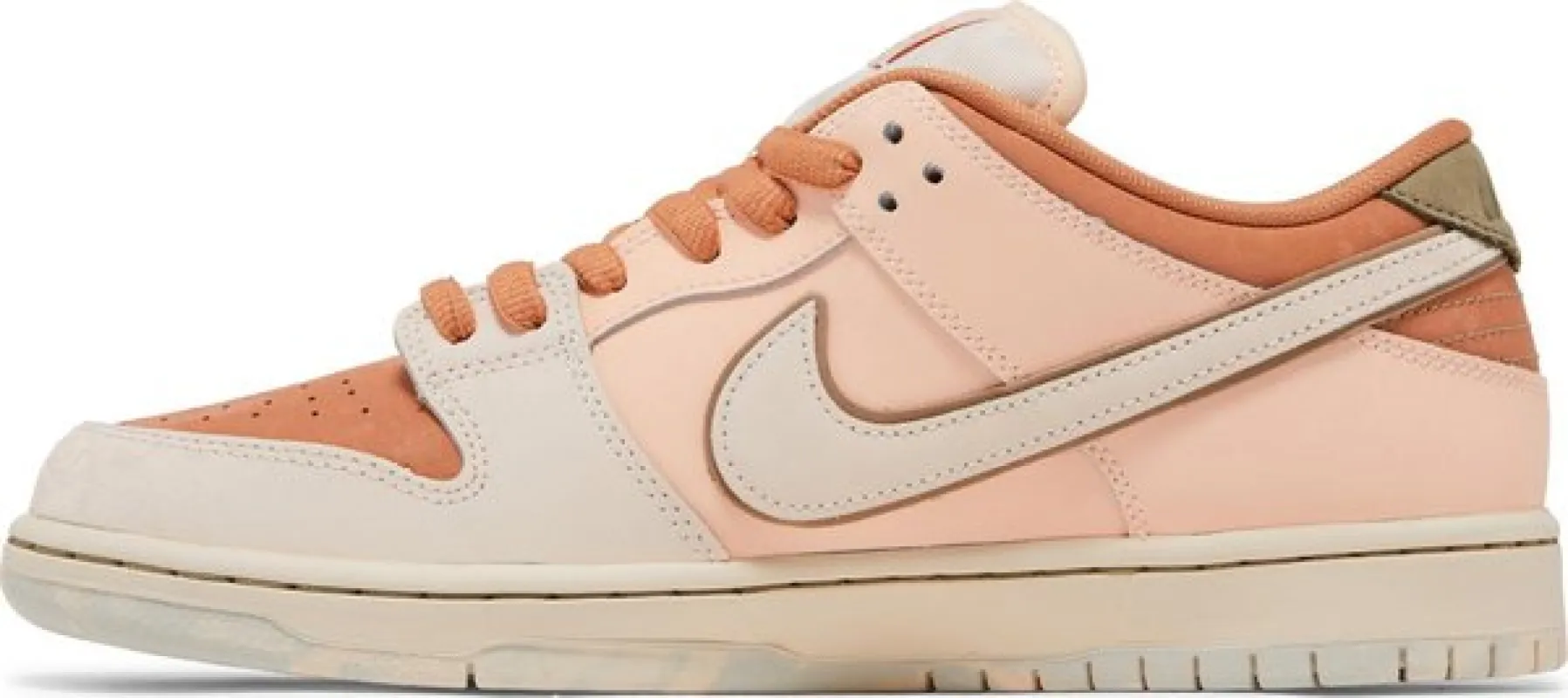 Nike SB Dunk Low Trocadéro Gardens - 200 AMBER BROWN/GUAVA ICE-CRIMSON TINT-HEMP sold by Sun Diego Boardshops
