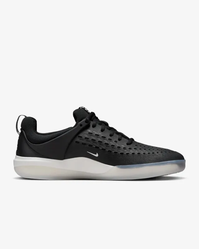 Nike SHOE ZOOM NYJAH 3 - BLACK/WHITE sold by Sun Diego Boardshops