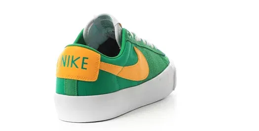 NIKE SB ZOOM BLAZER LOW PRO GT SKATE SHOES - LUCKY GREEN/UNIVERSITY GOLD sold by Sun Diego Boardshops product image thumbnail 2