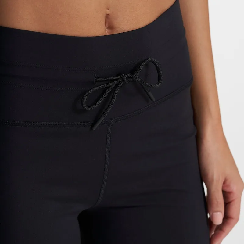 Vuori Daily Wideleg Pant - Black sold by Sun Diego Boardshops product image thumbnail 3