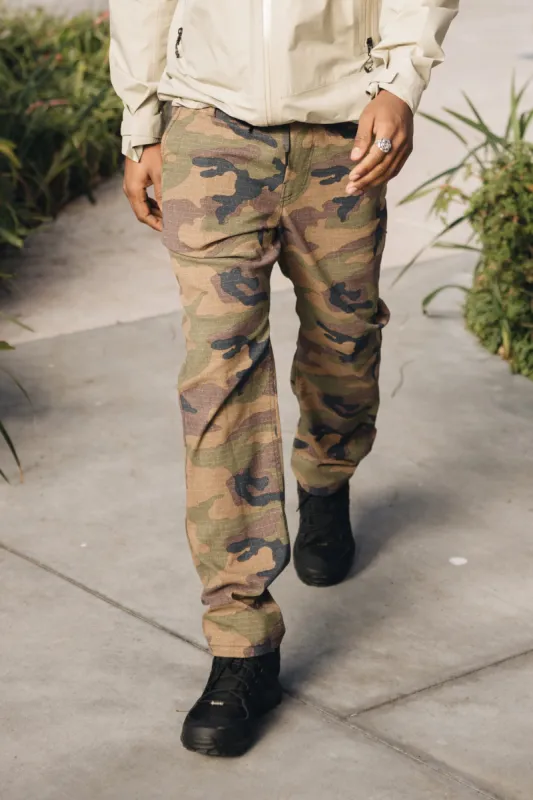 686 EVERYWHERE PANT RELAXED FIT - DARK CAMO sold by Sun Diego Boardshops