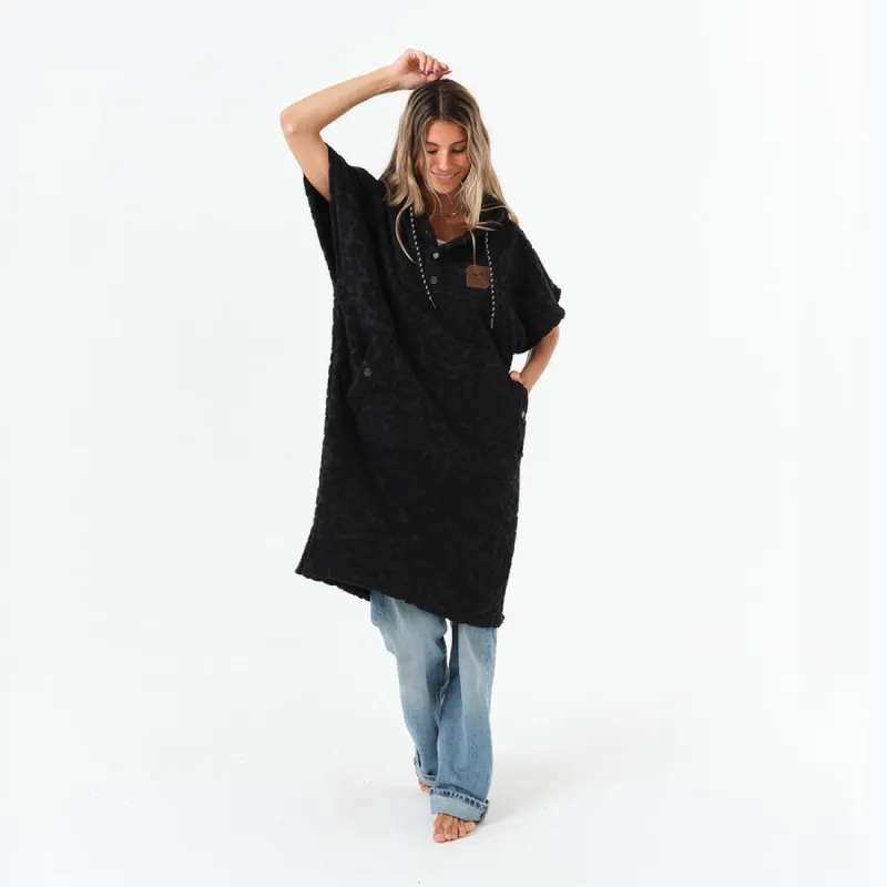SLOWTIDE Ginny Changing Poncho S/M - BLACK sold by Sun Diego Boardshops