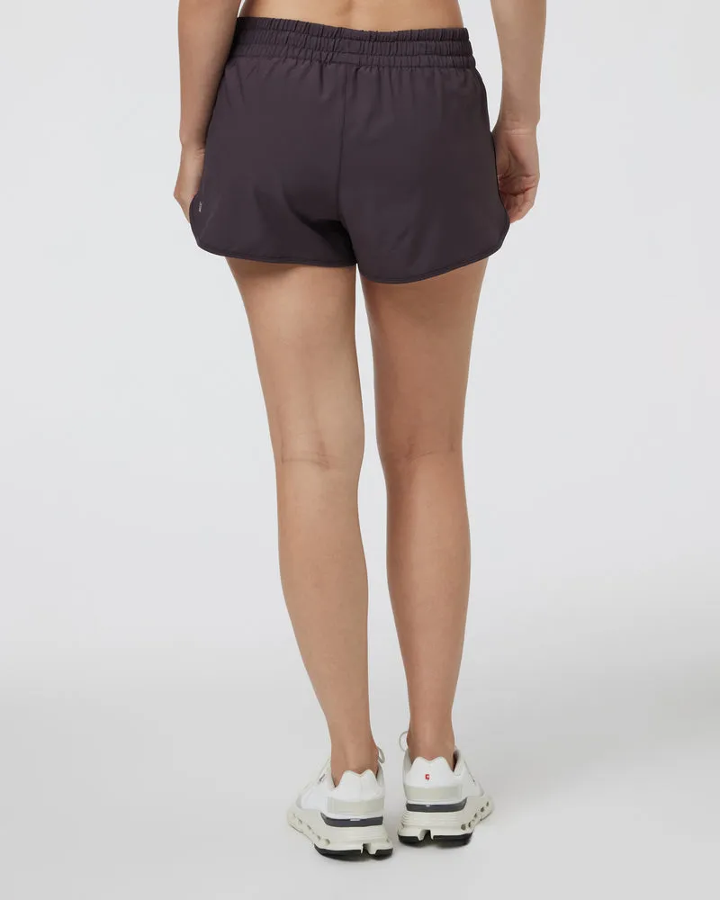 Vuori Clementine Short 2.5 - SANGRIA sold by Sun Diego Boardshops product image thumbnail 2