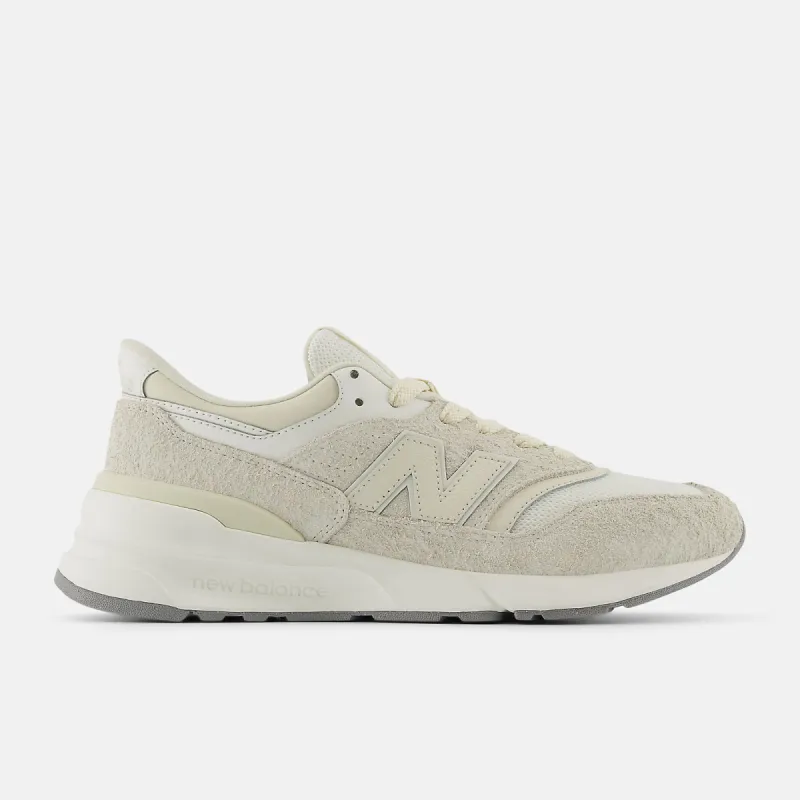 New Balance 997R - SEA SALT/LINEN sold by Sun Diego Boardshops