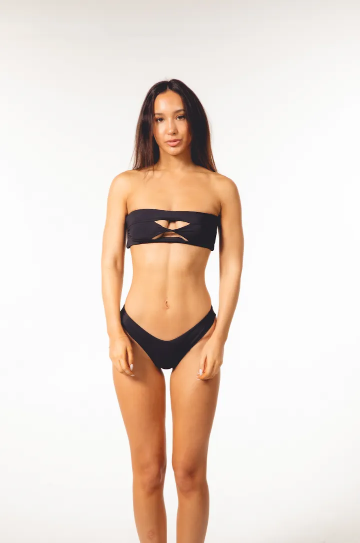 Hykka Women Natalia Essentials Top - NOIR sold by Sun Diego Boardshops