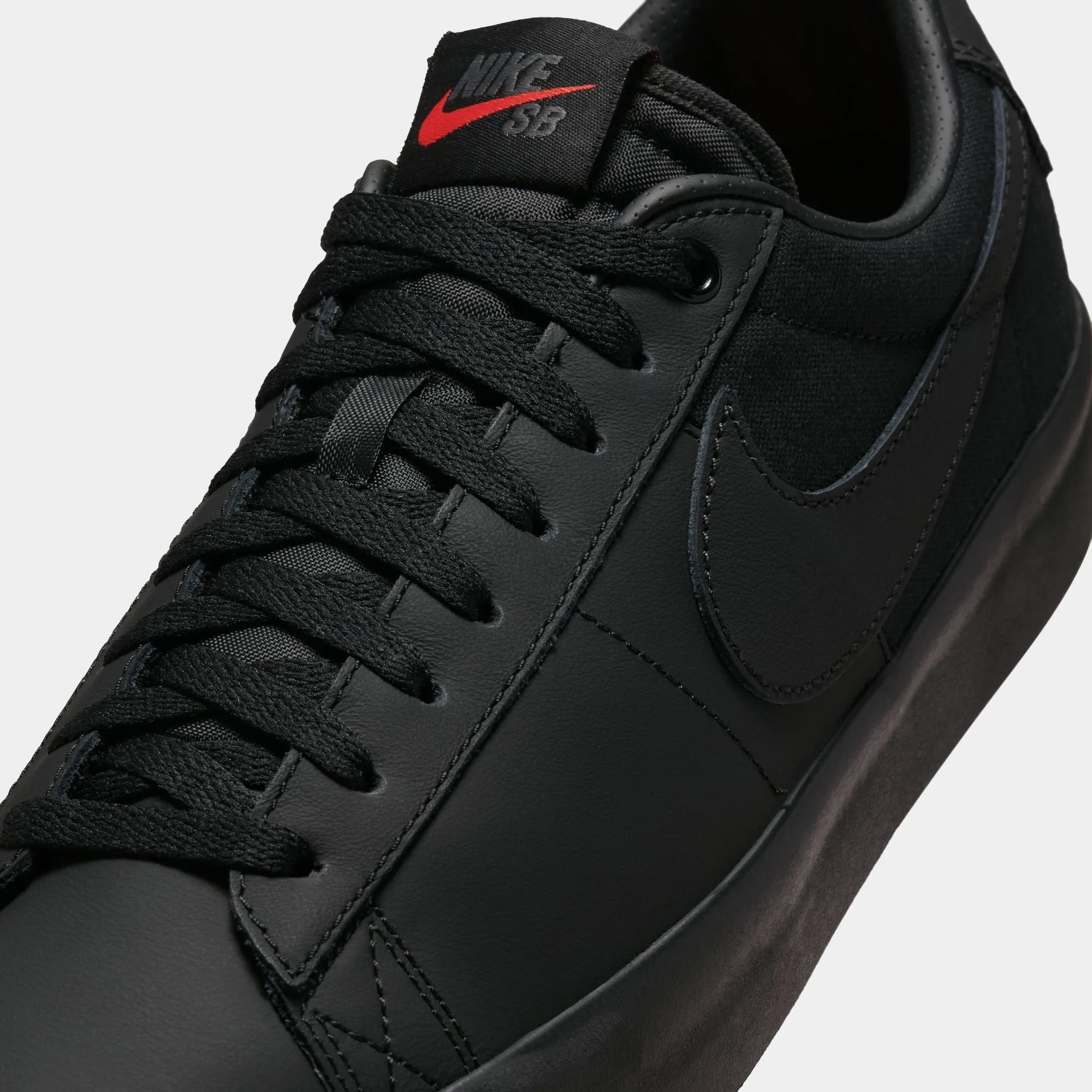 Nike SB ZOOM BLAZER LOW PRO GT ISO - BLACK sold by Sun Diego Boardshops product image thumbnail 3