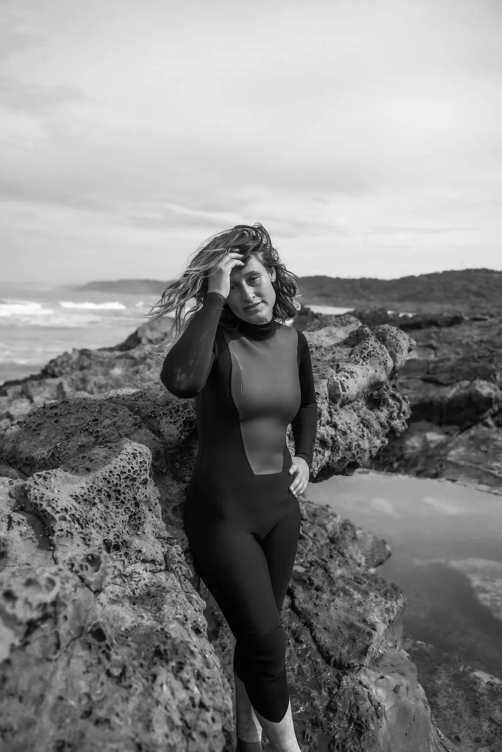 KASSIA+SURF LA LUNA 3/2MM BACKZIP FULL sold by Sun Diego Boardshops product image thumbnail 2