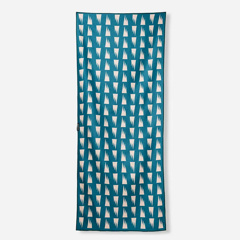Nomadix Original Towel - SUMMIT GREEN sold by Sun Diego Boardshops