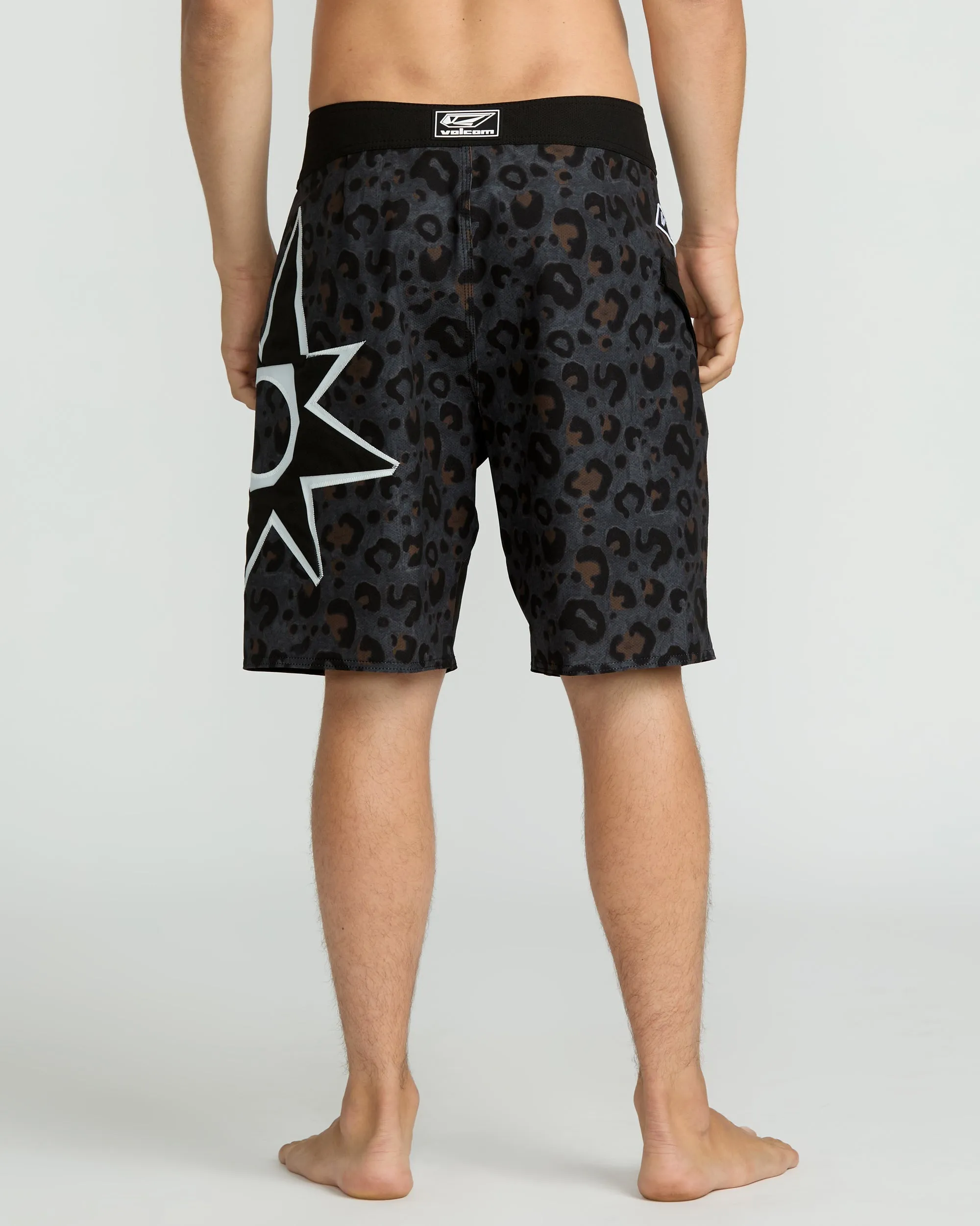 Volcom Men'S St4R G4Zer Mod Boardshort - Asphalt Black sold by Sun Diego Boardshops product image thumbnail 2