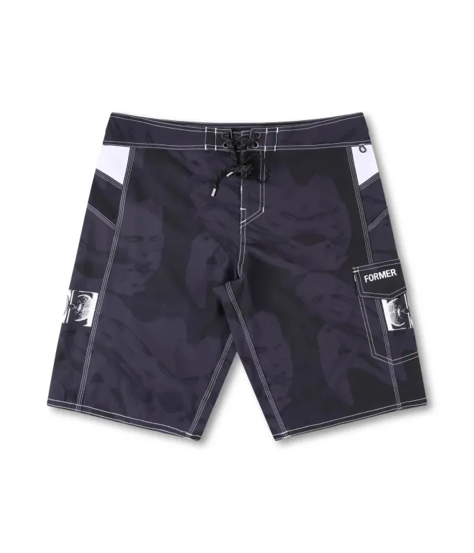 Former Distort Tracer 20.5" Trunk - Black sold by Sun Diego Boardshops