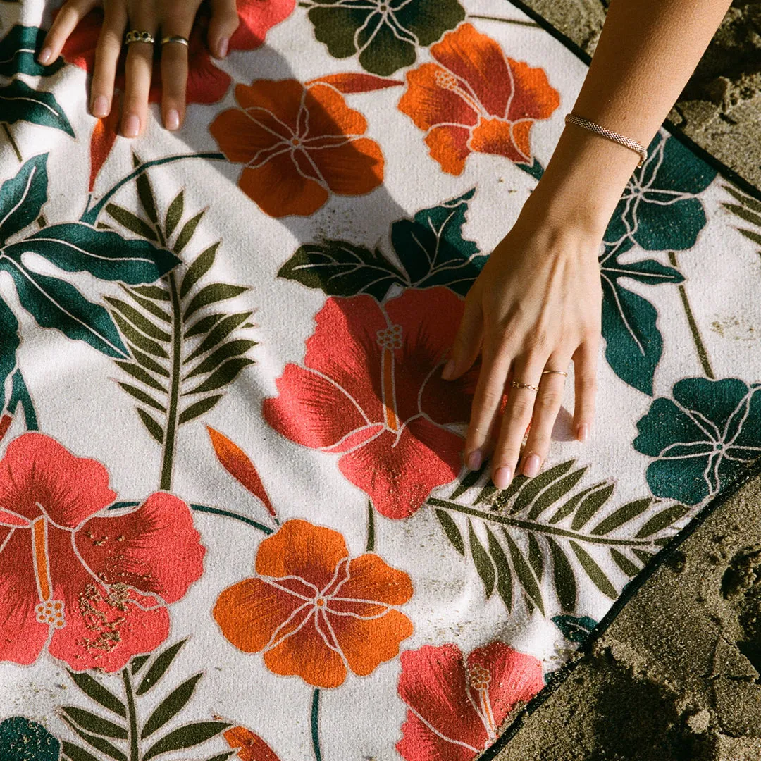 Slowtide Huelo Performance Quick-Dry Travel Towel - Cream sold by Sun Diego Boardshops product image thumbnail 3