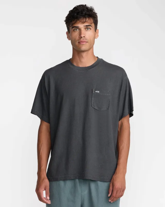 RVCA Men's VAcancy Pocket Tee - Pirate Black made by RVCA