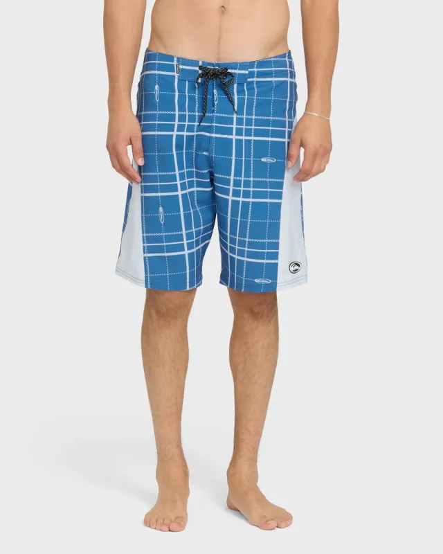 Quiksilver Men's Young Guns Channel 21" Boardshorts - Nebulas Blue made by Quiksilver