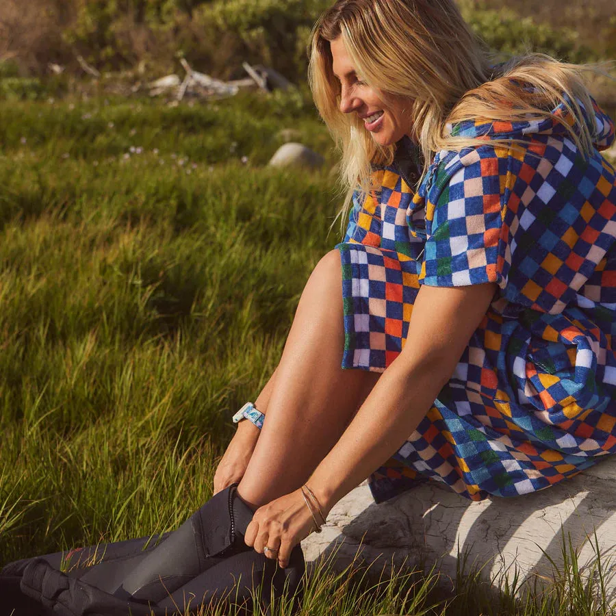 Slowtide Sundown Changing Poncho sold by Sun Diego Boardshops product image thumbnail 3