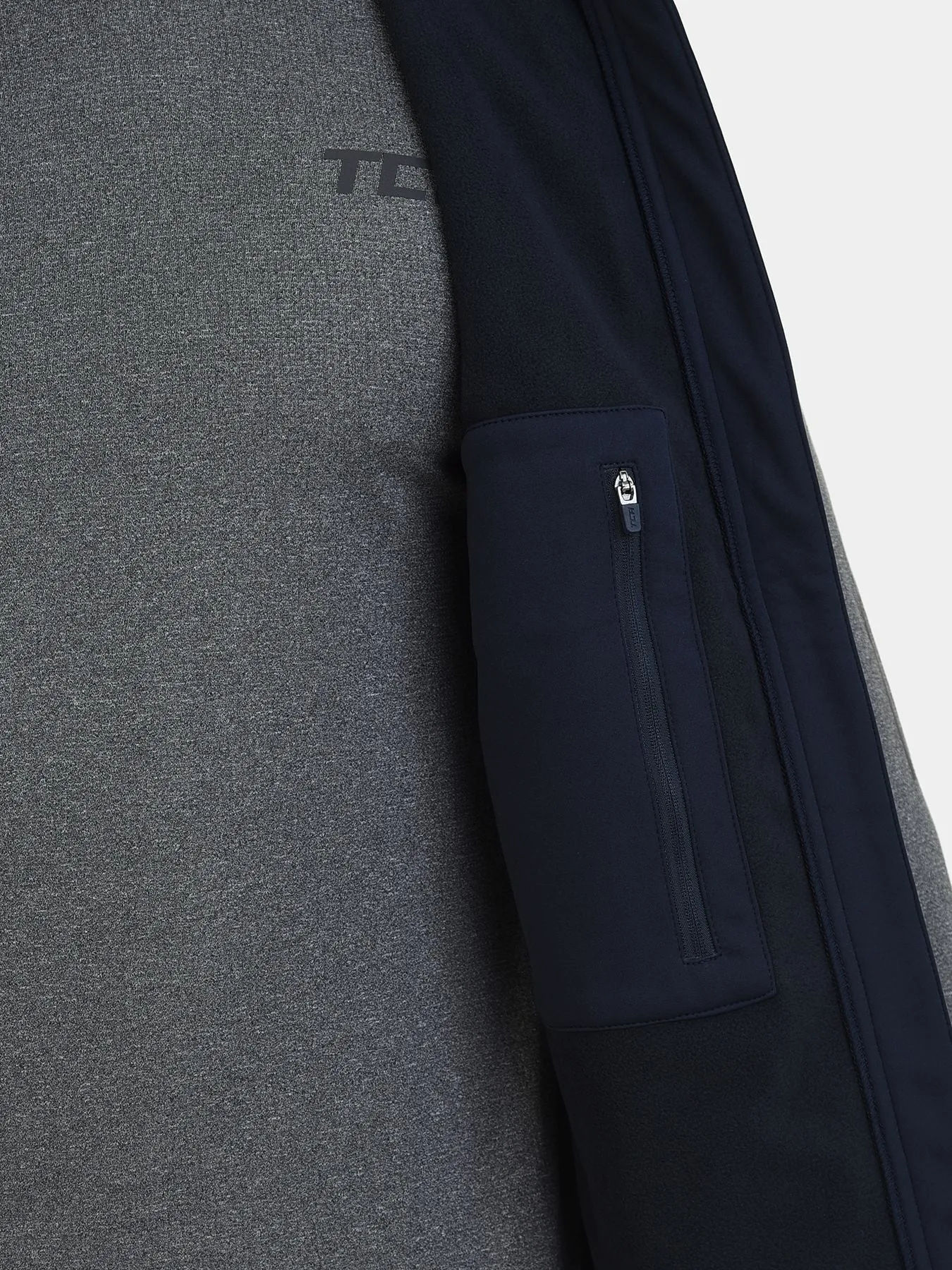 Flyweight Thermal Gilet For Men With Brushed Inner Fabric, Side & Internal Zip Pockets & Adjustable Toggles sold by TCA product image thumbnail 4