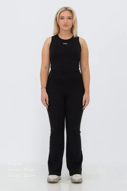 Daze Flare Pocket Leggings - Black sold by TWOTAGS