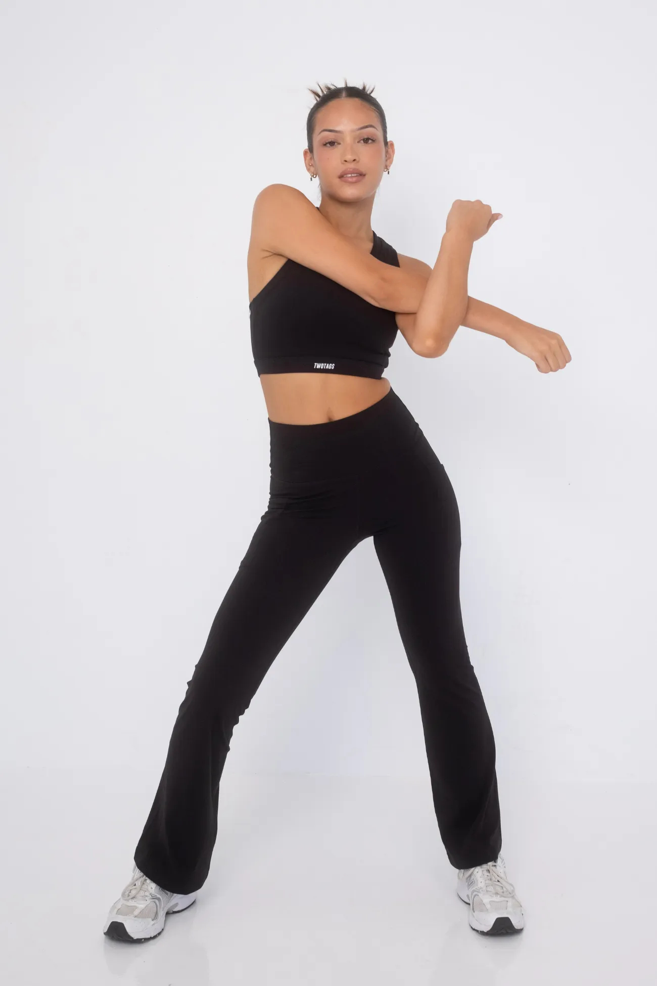 Aura Flare Pocket (Seamless) Leggings - Black sold by TWOTAGS