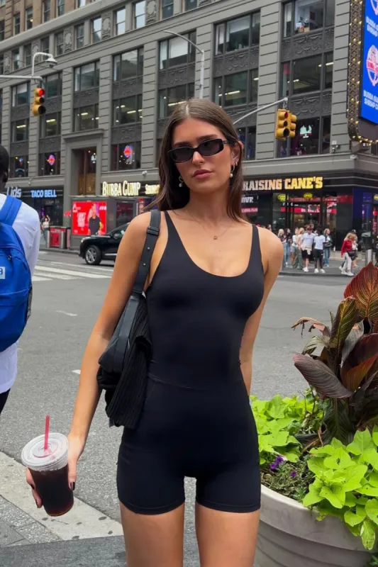 Luxe Bodysuit – Black sold by TWOTAGS