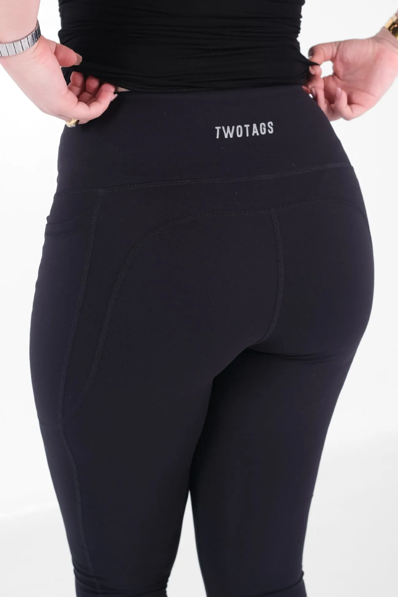 Ardor 3/4 V2 Highwaisted Leggings - Black sold by TWOTAGS product image thumbnail 4