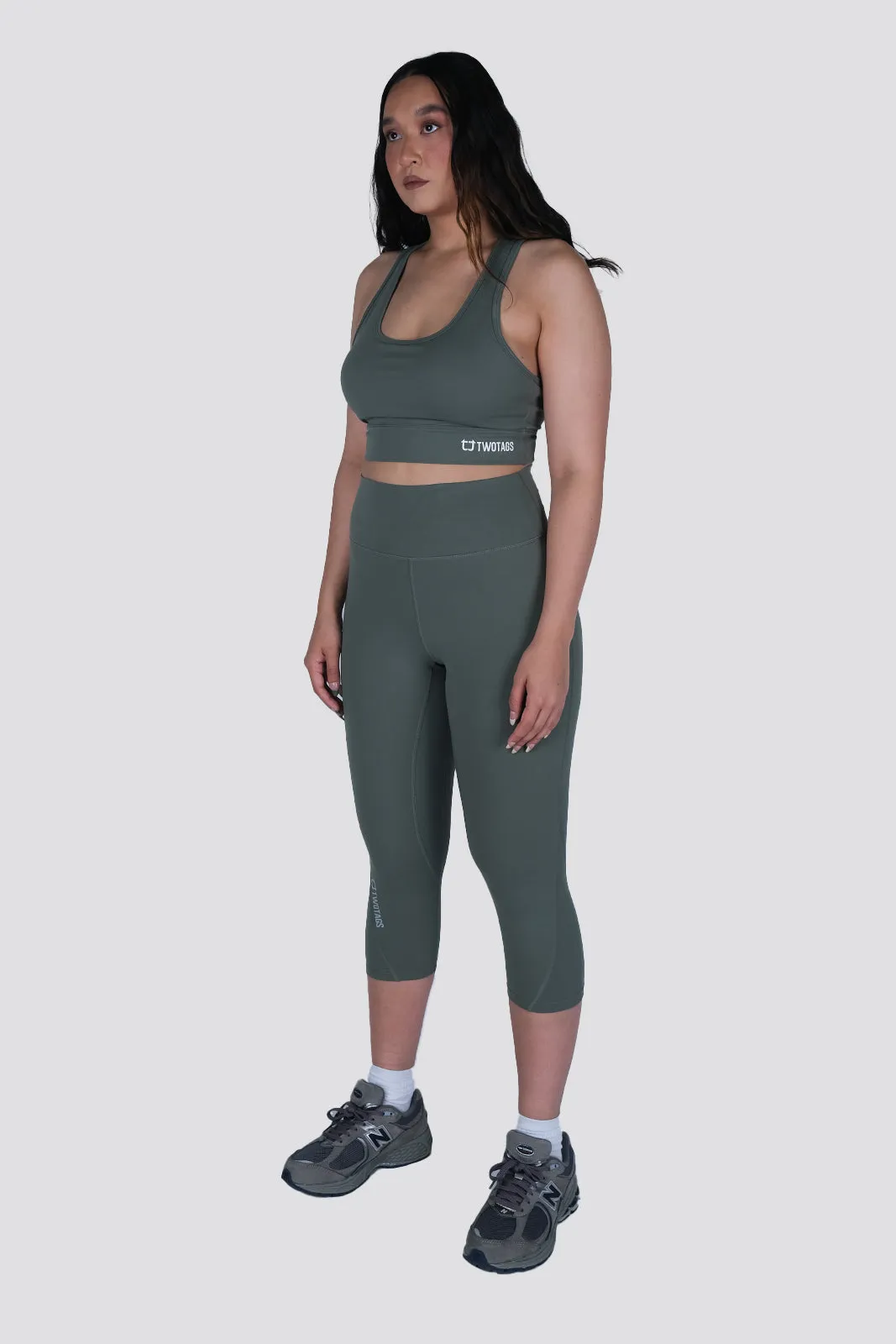 Dynamic 7/8 Highwaisted Leggings - Moss sold by TWOTAGS product image thumbnail 2