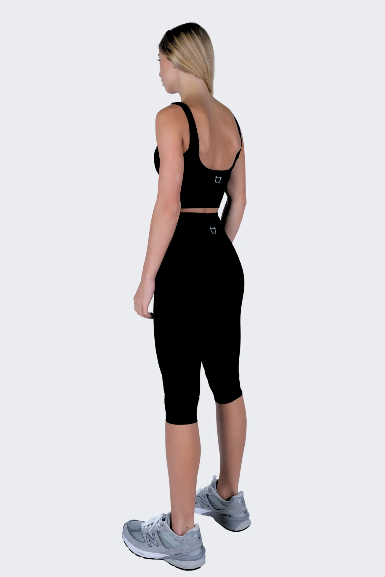 Ardor 3/4 Highwaisted Leggings - Black sold by TWOTAGS product image thumbnail 3