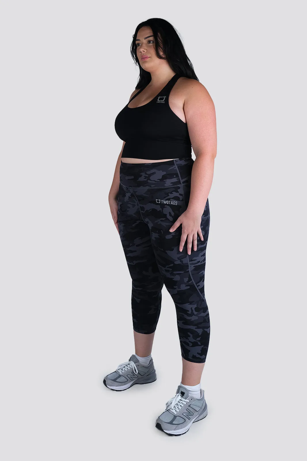 Camo 7/8 Highwaisted Leggings - Black sold by TWOTAGS product image thumbnail 2