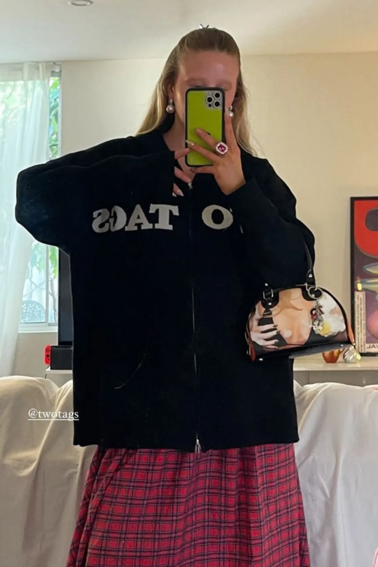 Knitted Wool-Blend Zip Oversized Hoodie - Black sold by TWOTAGS product image thumbnail 2