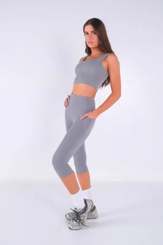 Ardor 3/4 Highwaisted Leggings - Whisper sold by TWOTAGS