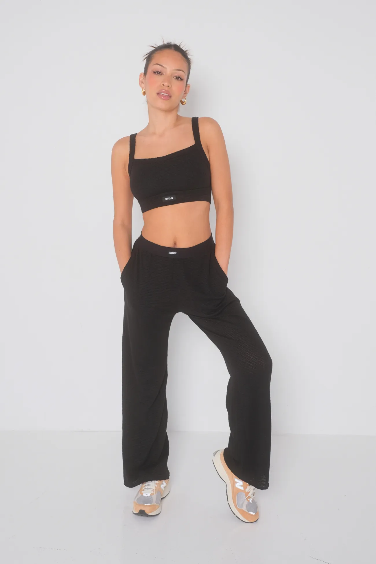 Lounge Crop - Black sold by TWOTAGS product image thumbnail 2