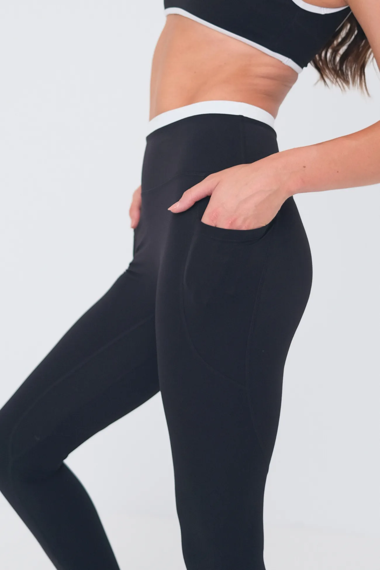 Alpine Pocket Leggings - Contrast sold by TWOTAGS product image thumbnail 4