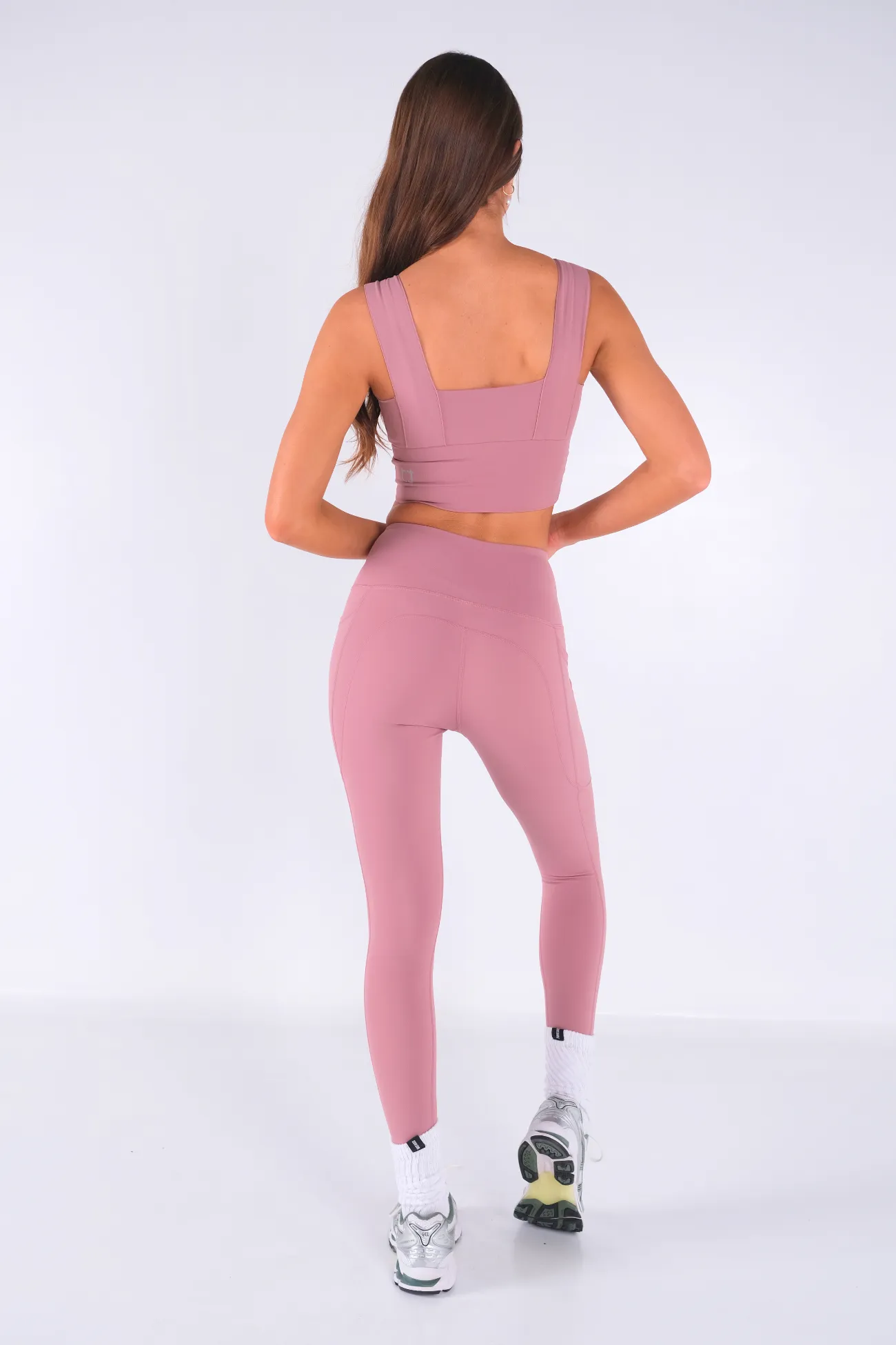Ardor Highwaisted Leggings - Dusty Pink sold by TWOTAGS product image thumbnail 3