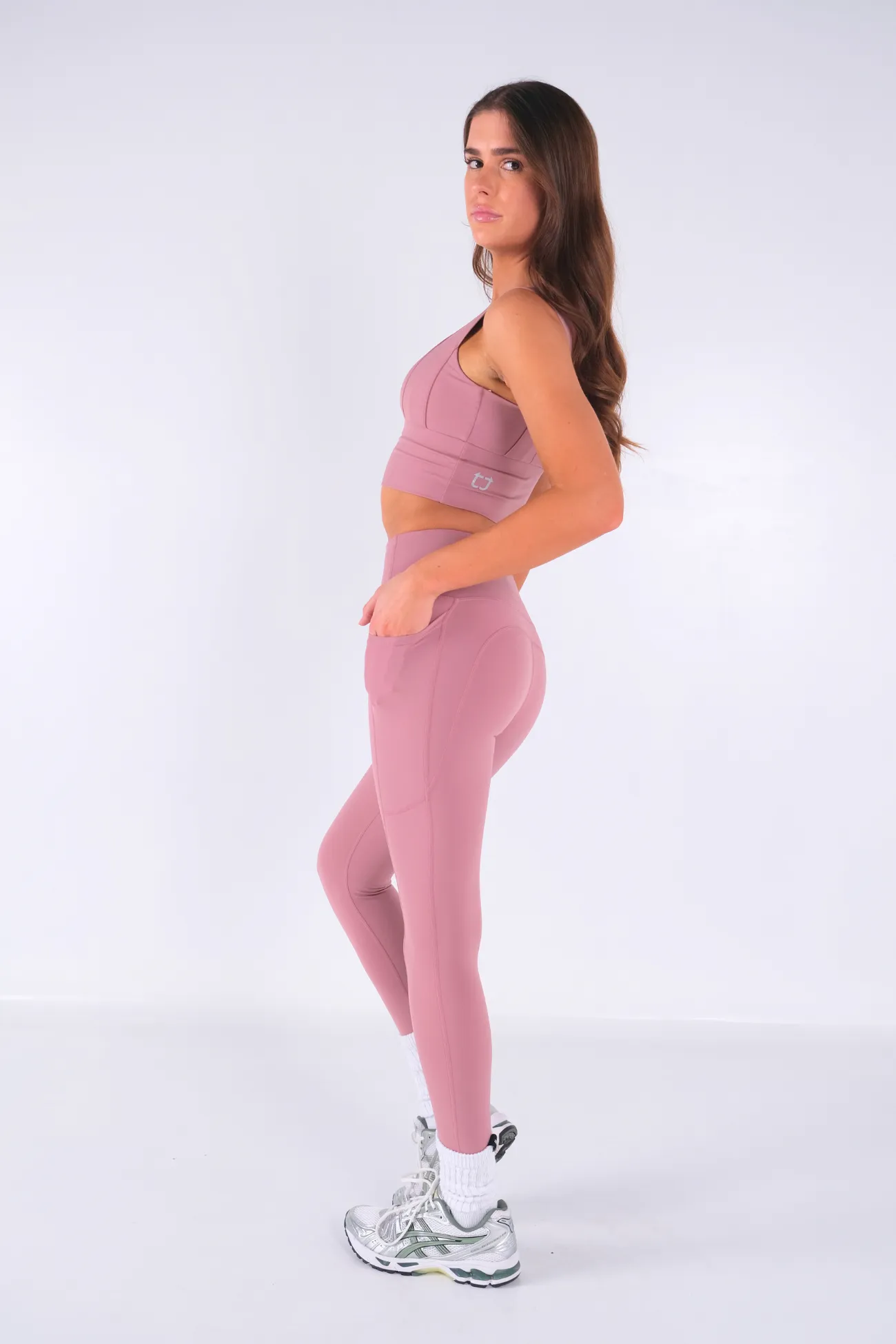 Ardor Highwaisted Leggings - Dusty Pink sold by TWOTAGS product image thumbnail 2