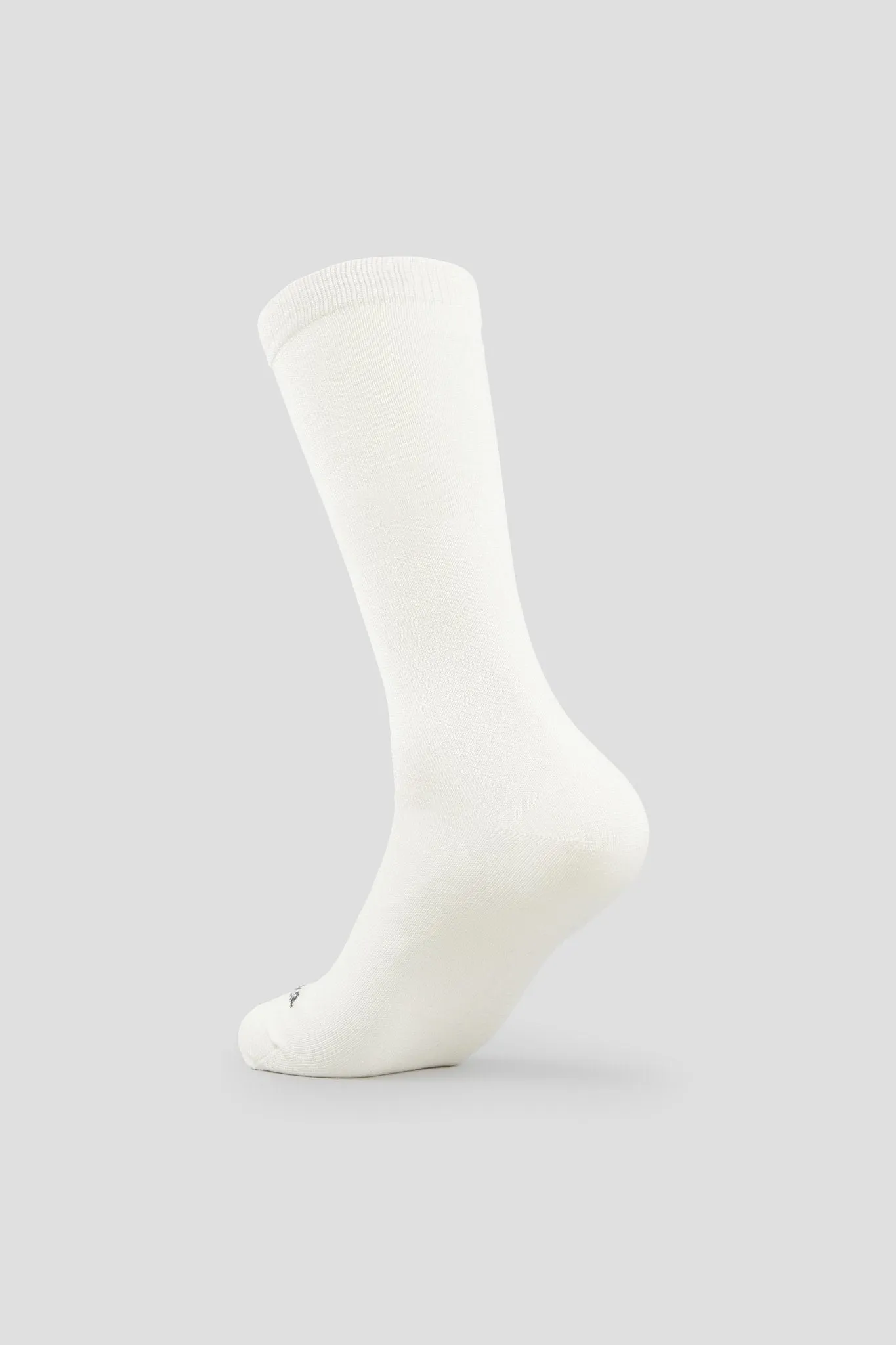 Thermasilk® Mid-Calf Silk Sock Liners sold by Terramar product image thumbnail 3