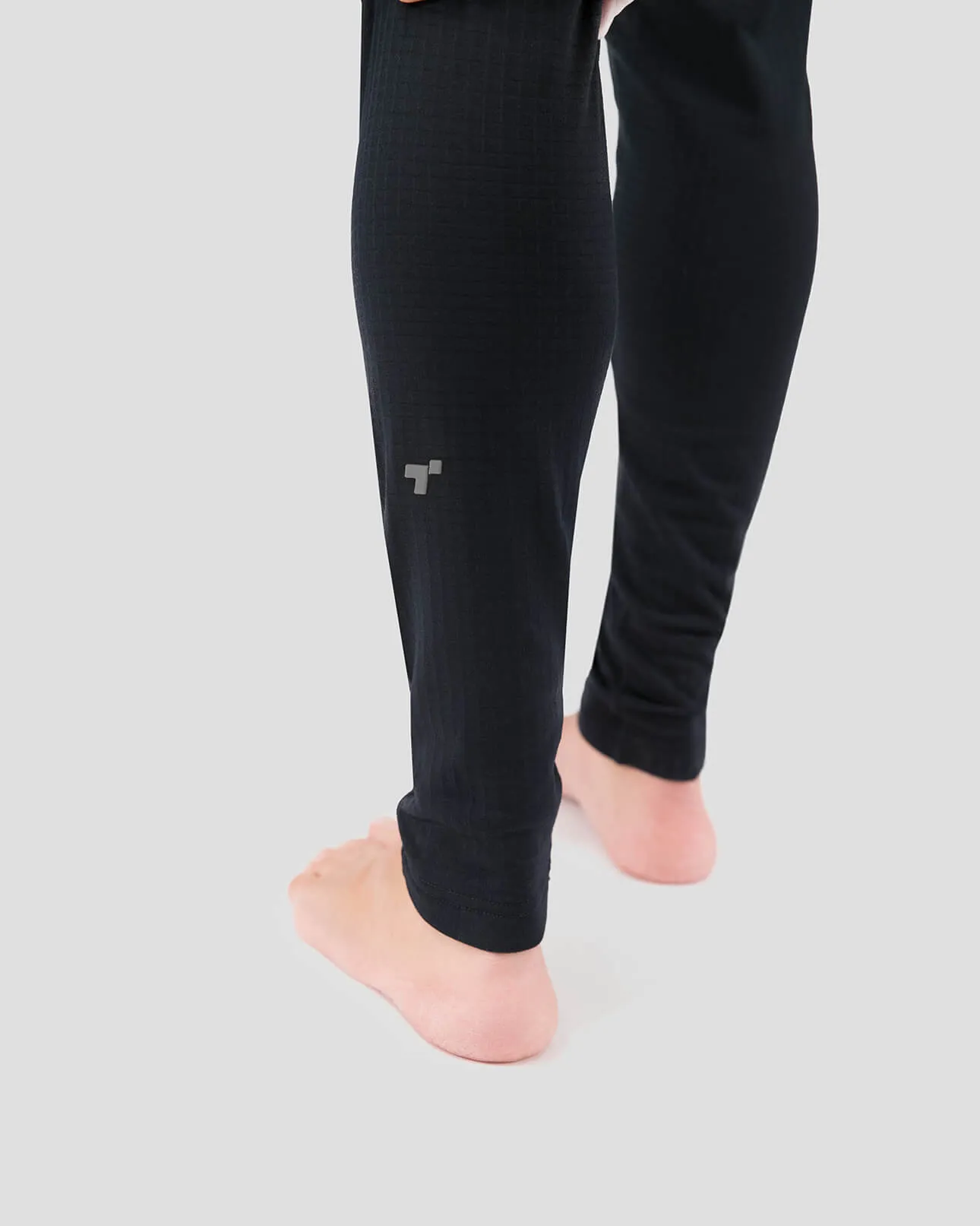 3.0 Men's Ecolator® Heavyweight Performance Thermal Pants sold by Terramar product image thumbnail 4