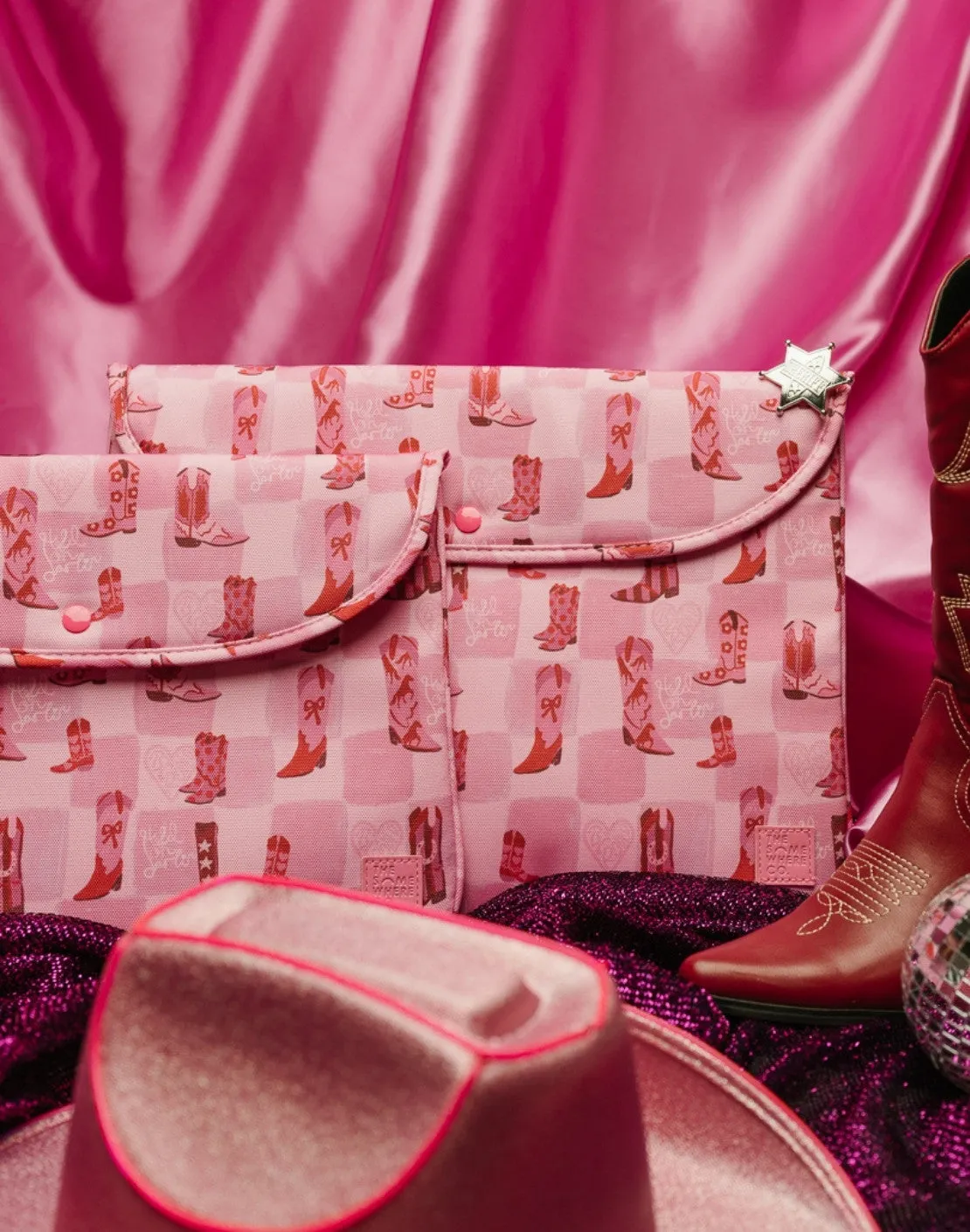 Hold On Darlin' 16-Inch Laptop Case sold by The Somewhere Co. product image thumbnail 2